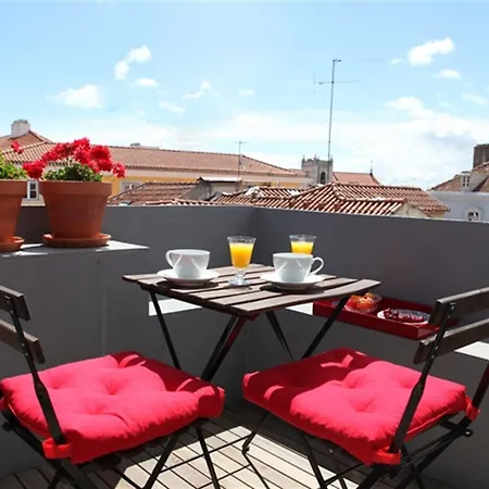 Exquisit 2 Bedroom Apartment In Lisbon דירה *